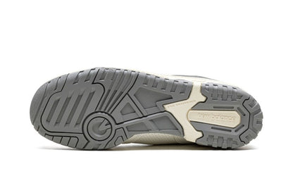 650r-aim-leon-dore-white-grey-socksforsport