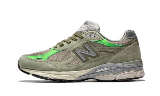 990-v3-patta-keep-your-family-close-socksforsport