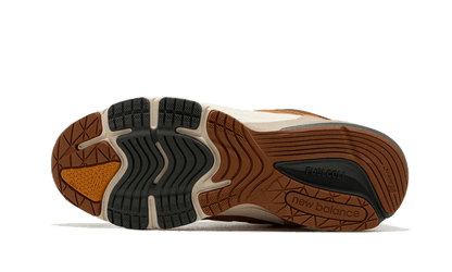 990-v6-carhartt-wip-sculpture-center-socksforsport