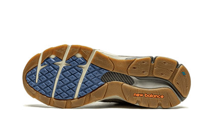 990-v3-bodega-here-to-stay-socksforsport