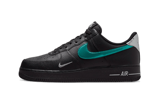air-force-1-low-black-blue-lightning-socksforsport