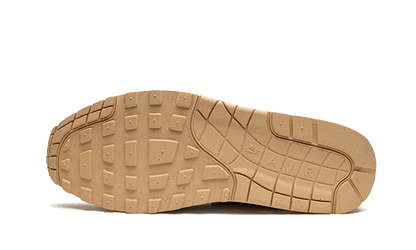 air-max-1-premium-sanddrift-socksforsport