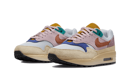 air-max-1-tan-lines-socksforsport