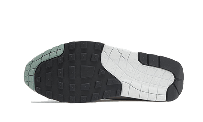 air-max-1-white-mica-green-socksforsport
