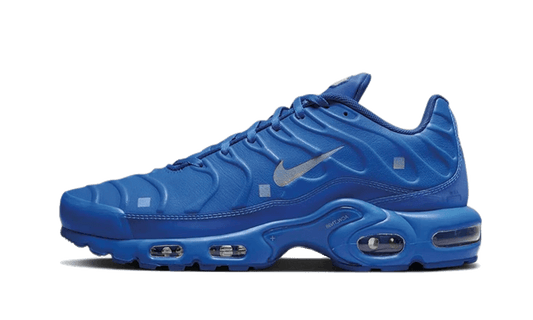 air-max-plus-a-cold-wall-varsity-royal-socksforsport