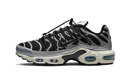 air-max-plus-lace-toggle-black-grey-socksforsport