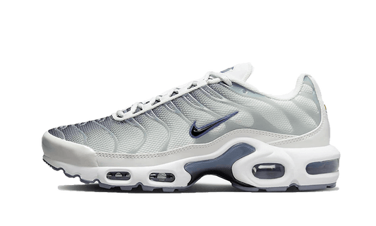 air-max-plus-sail-grey-socksforsport