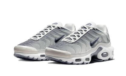 air-max-plus-sail-grey-socksforsport