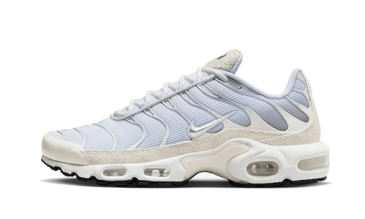 air-max-plus-sail-pure-platinum-silver-socksforsport
