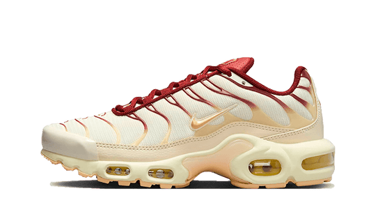 air-max-plus-sail-team-red-socksforsport