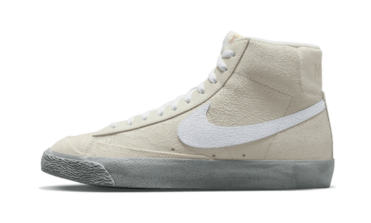 blazer-mid-77-emb-summit-white-socksforsport