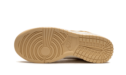 dunk-high-pale-vanilla-socksforsport