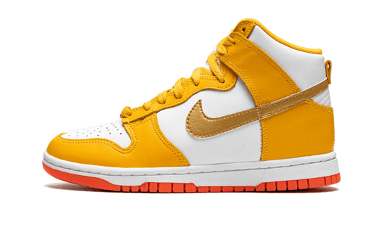 dunk-high-university-gold-socksforsport