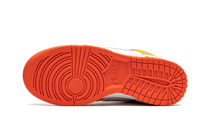 dunk-high-university-gold-socksforsport