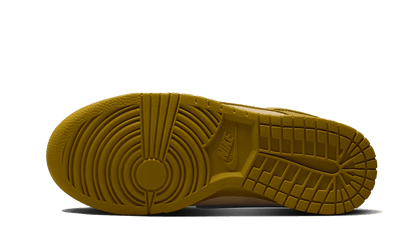 dunk-low-bronzine-sesame-picante-red-socksforsport