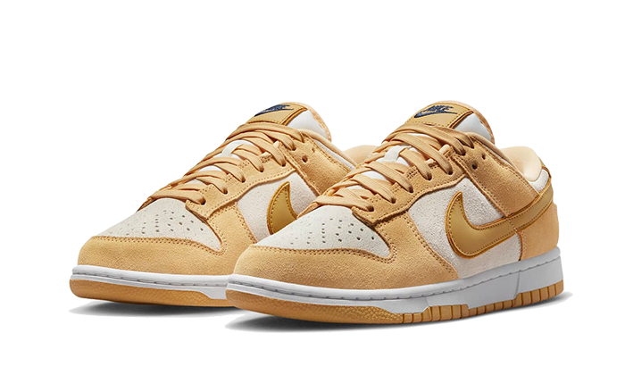 dunk-low-celestial-gold-suede-socksforsport