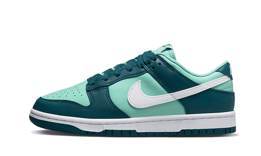 dunk-low-geode-teal-socksforsport