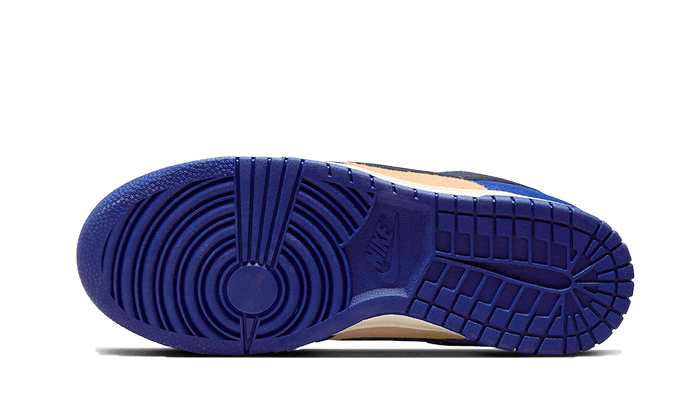 dunk-low-lx-blue-suede-socksforsport