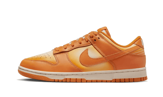 dunk-low-magma-orange-socksforsport