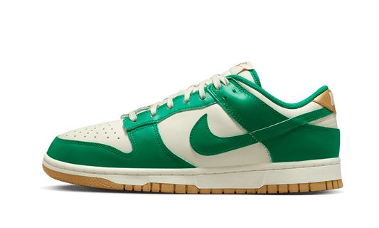 dunk-low-malachite-university-gold-socksforsport