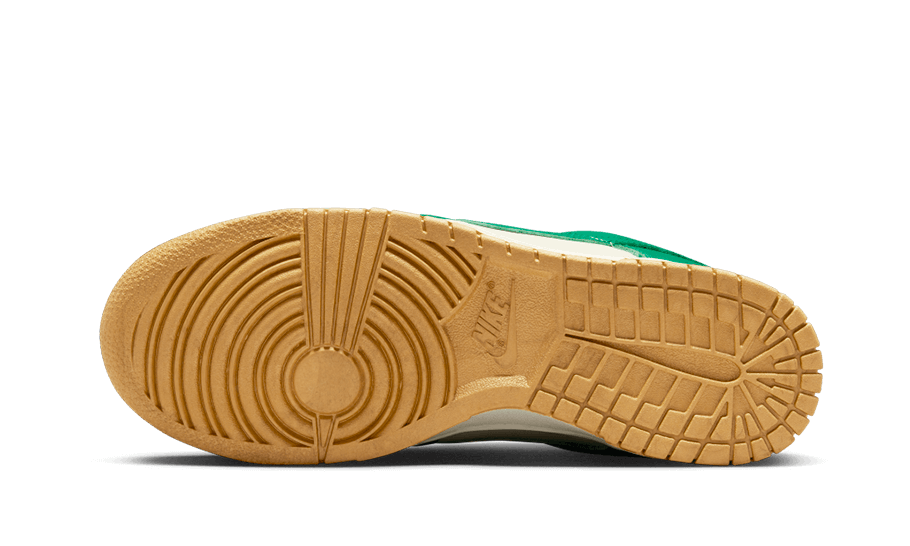 dunk-low-malachite-university-gold-socksforsport