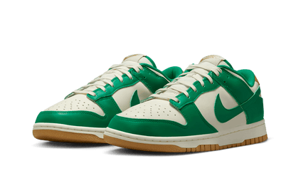 dunk-low-malachite-university-gold-socksforsport