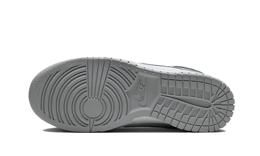dunk-low-metallic-silver-socksforsport