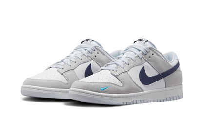 dunk-low-mini-swoosh-midnight-navy-socksforsport