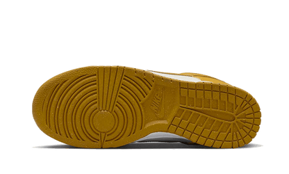 dunk-low-next-nature-light-curry-socksforsport