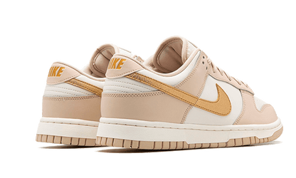 dunk-low-phantom-metallic-gold-socksforsport