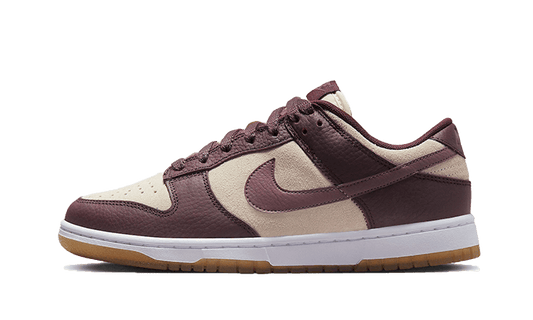 dunk-low-plum-eclipse-socksforsport