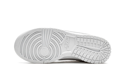 dunk-low-triple-white-2021-socksforsport