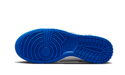 dunk-low-white-hyper-royal-socksforsport