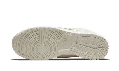 dunk-low-scrap-phantom-socksforsport