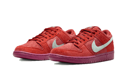 sb-dunk-low-mystic-red-socksforsport