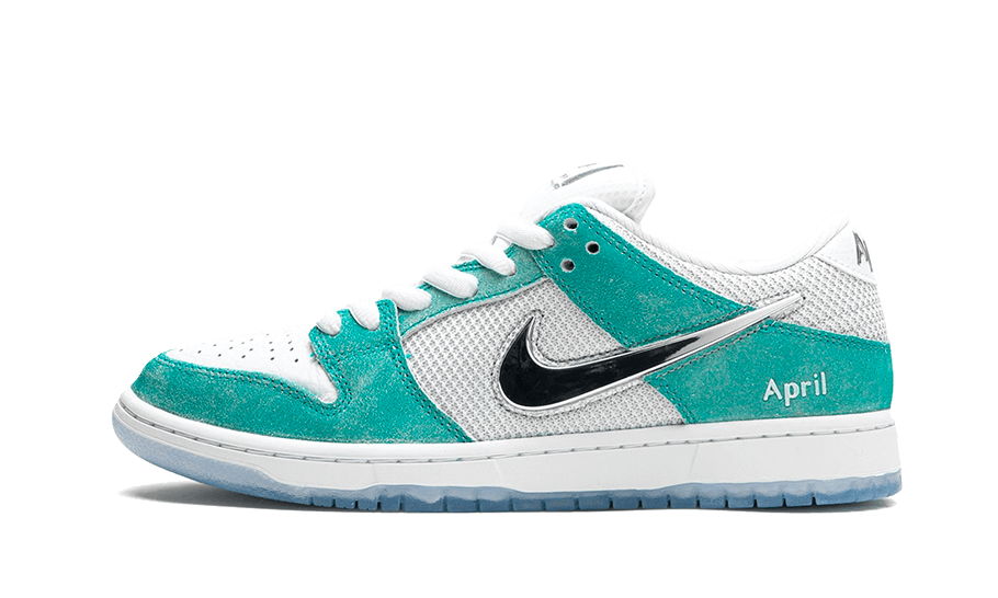 sb-dunk-low-april-skateboards-socksforsport