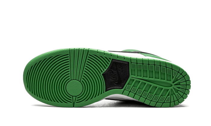 sb-dunk-low-classic-green-socksforsport