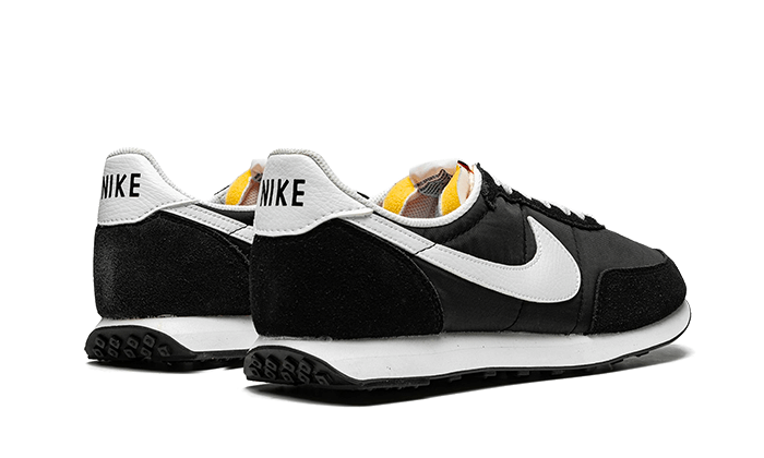 waffle-trainer-2-black-white-socksforsport