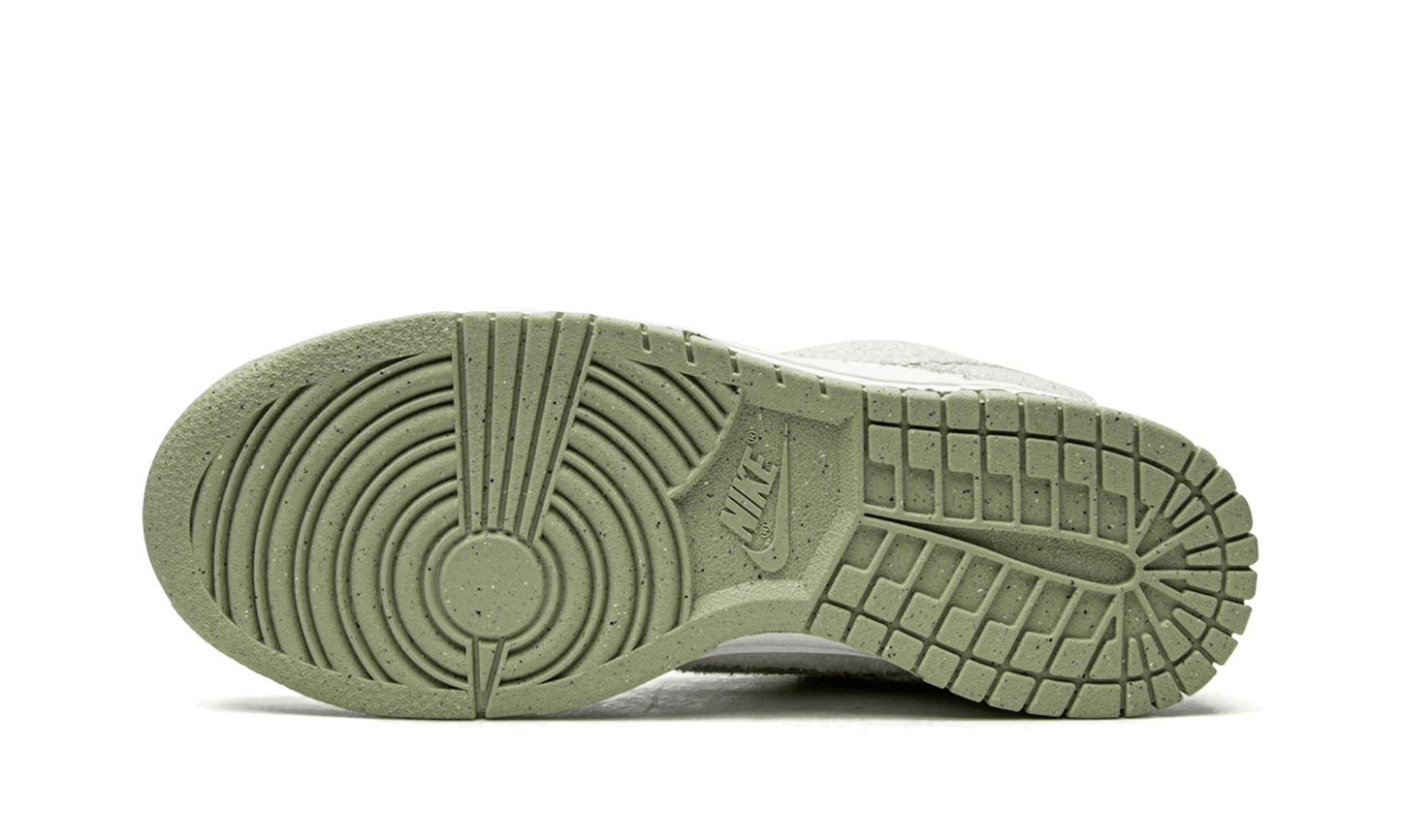 dunk-low-se-fleece-green-socksforsport