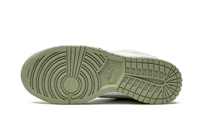 dunk-low-se-fleece-green-socksforsport