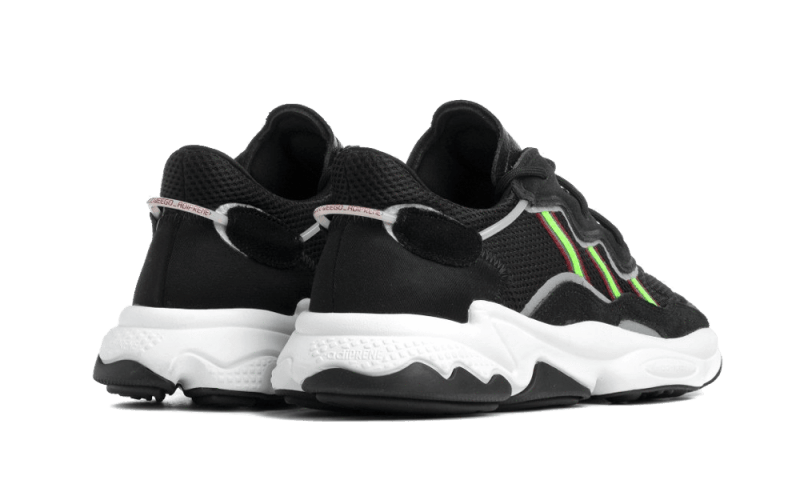 ozweego-core-black-solar-green-socksforsport