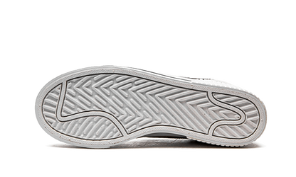 court-legacy-lift-white-black-socksforsport