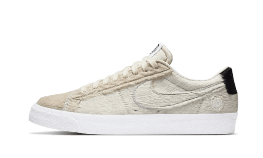 sb-blazer-low-medicom-toy-2020-socksforsport