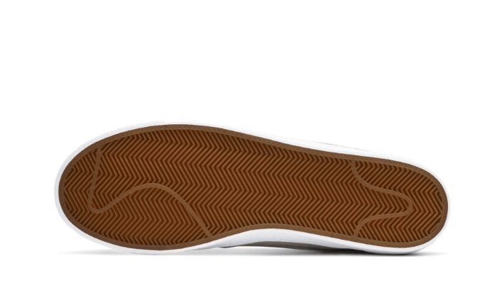 sb-blazer-low-medicom-toy-2020-socksforsport