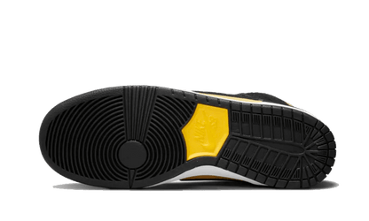 sb-dunk-high-pro-maize-and-black-socksforsport