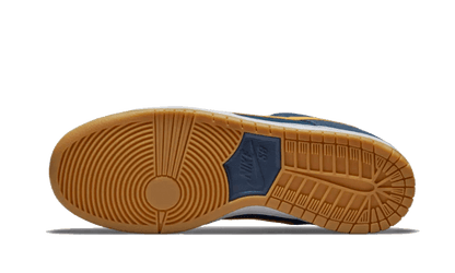 sb-dunk-low-barcelona-socksforsport