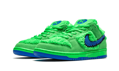 sb-dunk-low-grateful-dead-bears-green-socksforsport