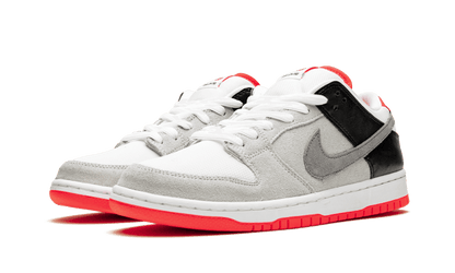 sb-dunk-low-infrared-socksforsport
