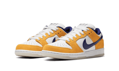 sb-dunk-low-laser-orange-socksforsport