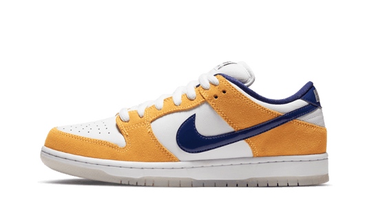 sb-dunk-low-laser-orange-socksforsport